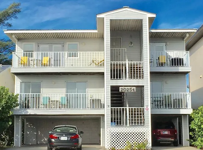Joyce's Beachfront 3 Clearwater Beach