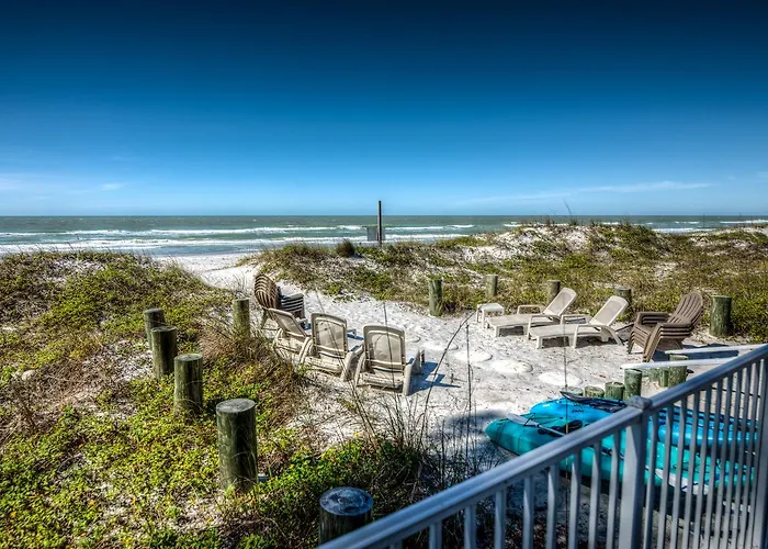 Joyce's Beachfront 3